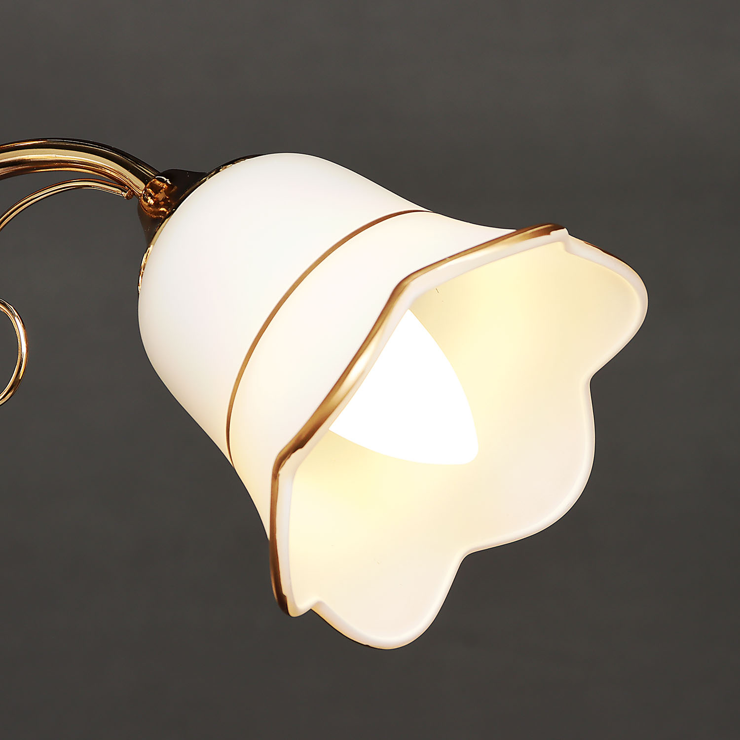 Люстра Verner Lighting А2346/3, 40 Вт, Е27, 3 ламп, золото