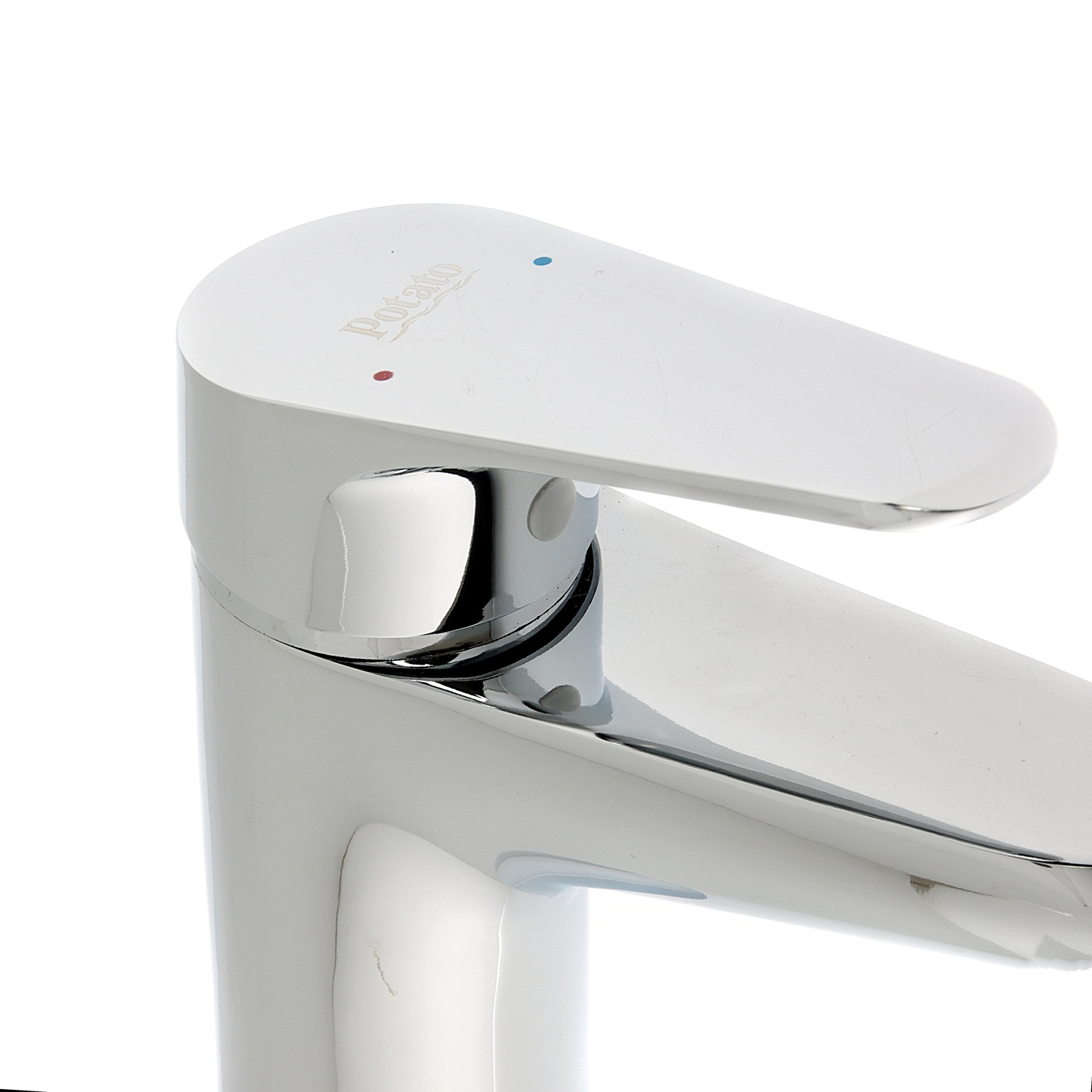 Смеситель для умывальника Potato P1009, короткий излив, рычажный